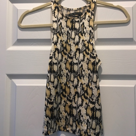 Urban Outfitters UO Brand Seamless Leopard Animal Print High Neck Tank Top - Picture 4 of 9